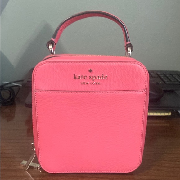kate spade Handbags - Kate Spade Pink Cross Body Purse